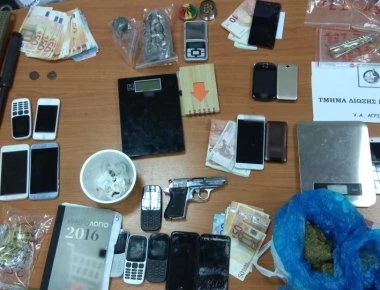 Αγρίνιο: Συνελήφθησαν τα 27 από τα 28 μέλη της σπείρας- «Έσπρωχναν» ναρκωτικά σε σχολεία